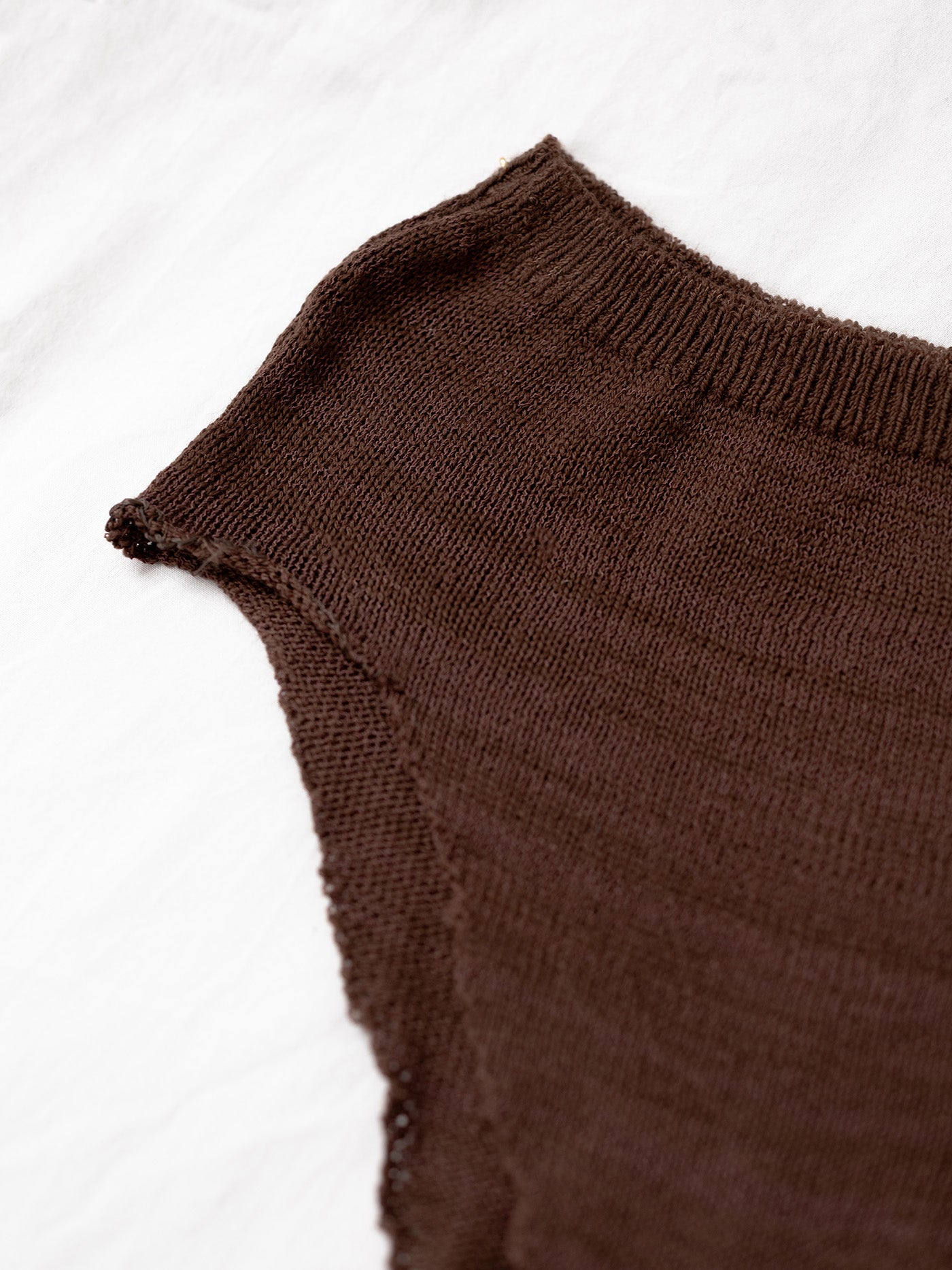 Handknitted culotte with detachable necklace