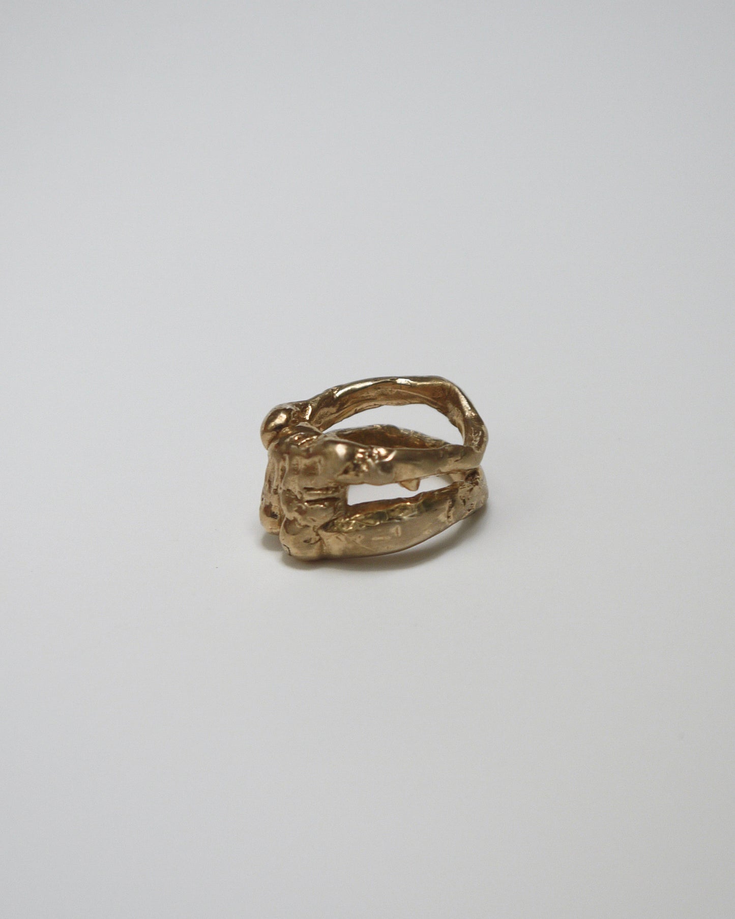 Clinging Ring