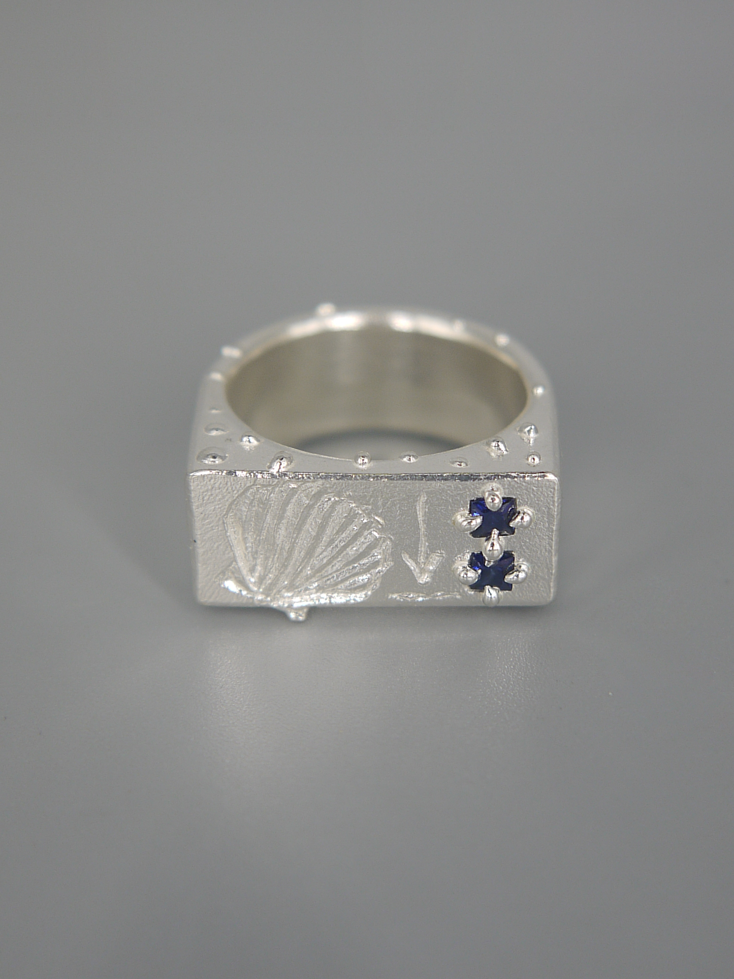 Shell + Two Sapphires Ring