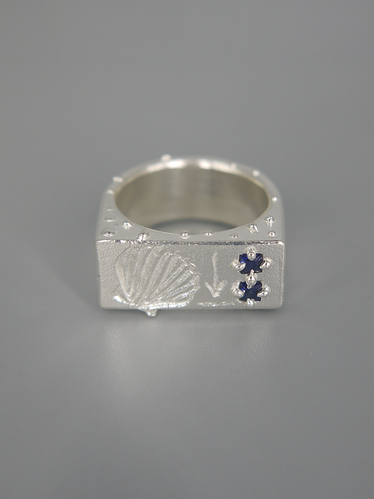 Shell + Two Sapphires Ring