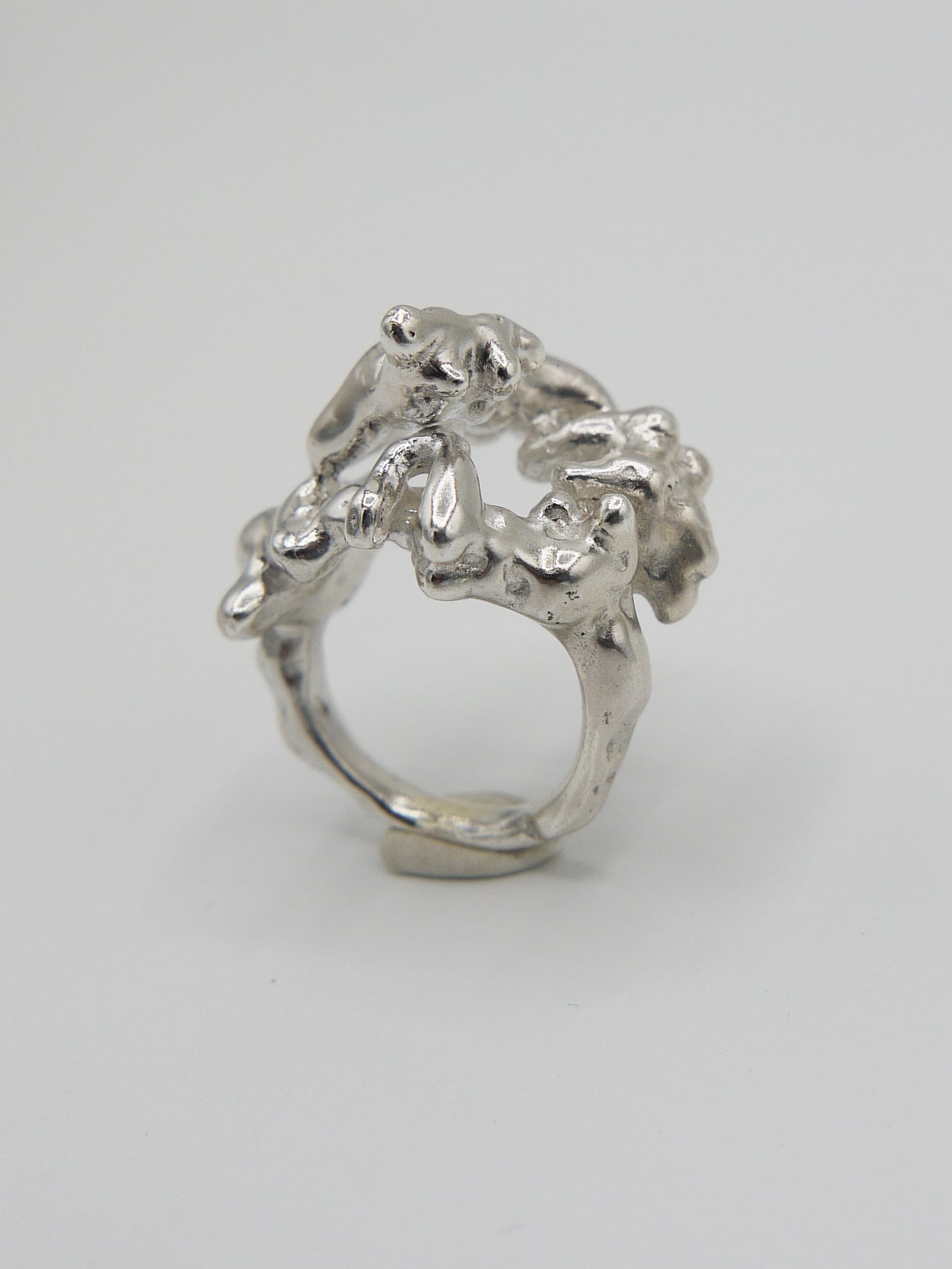 Spiralling Ring