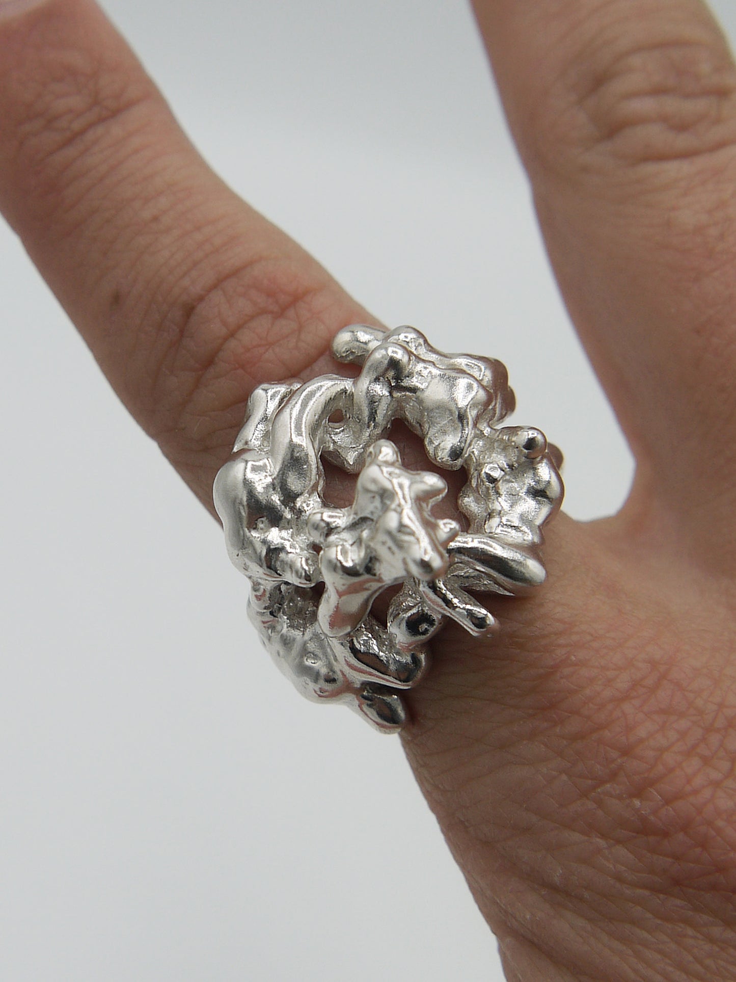 Spiralling Ring