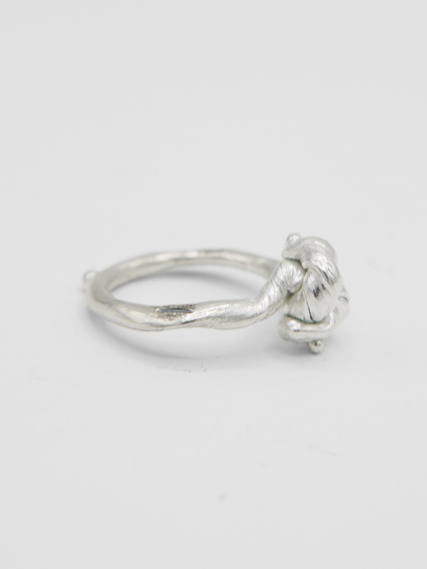 Knot XVV Ring