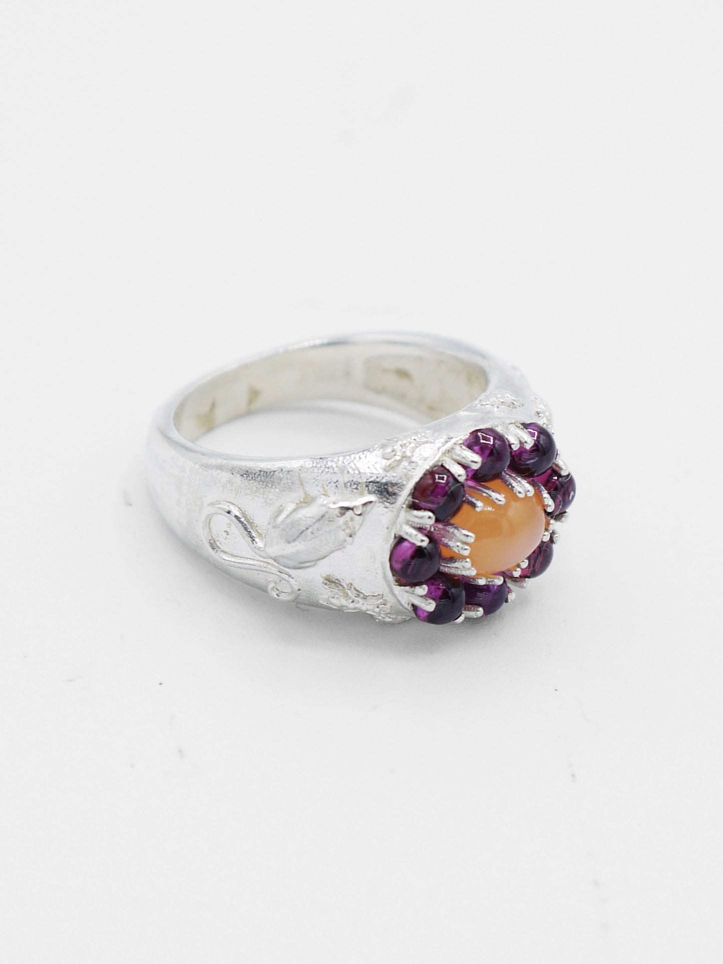 Pest Ring Moonstone + rhodolite garnet