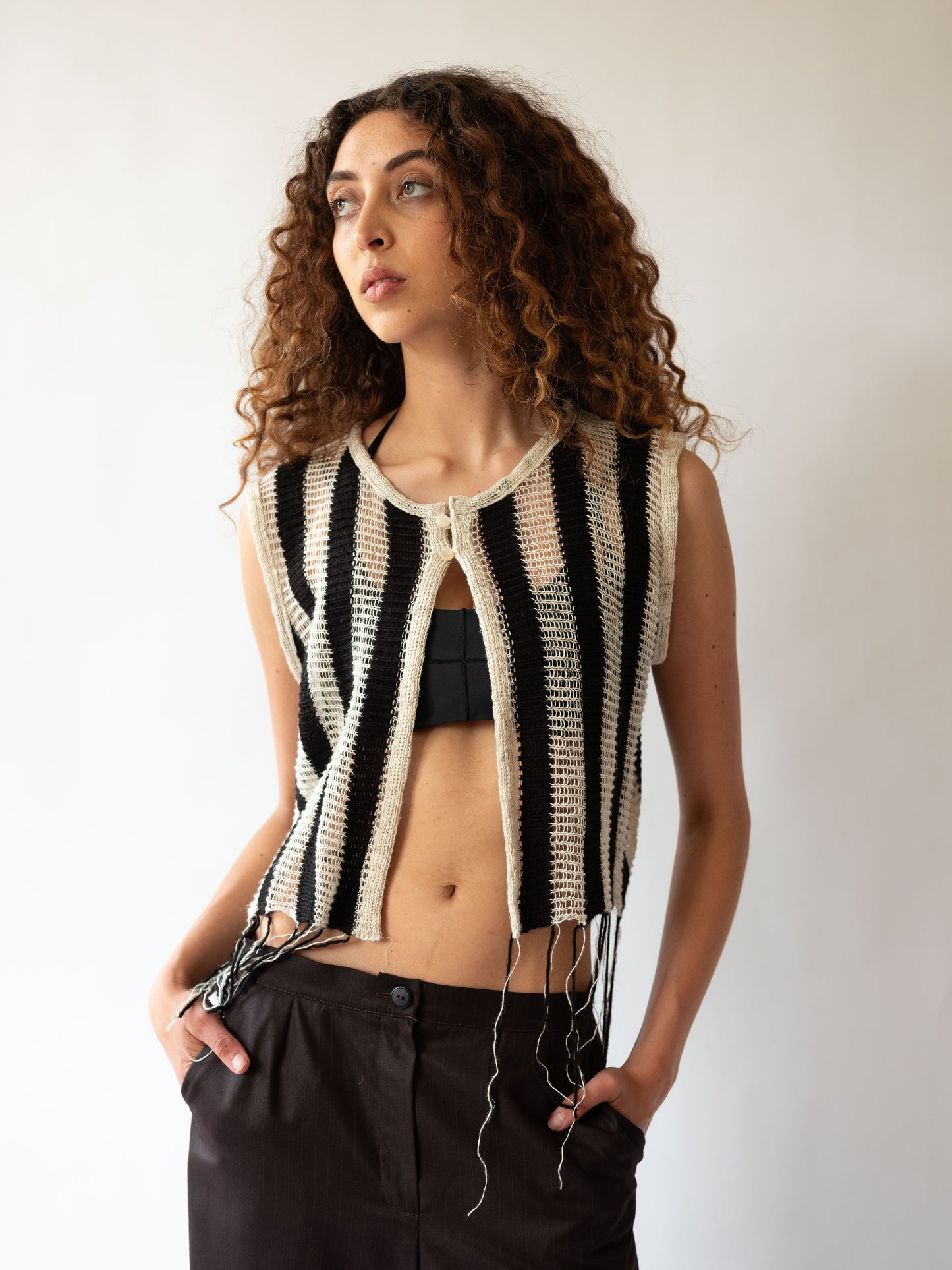 B&W sleeveless vest