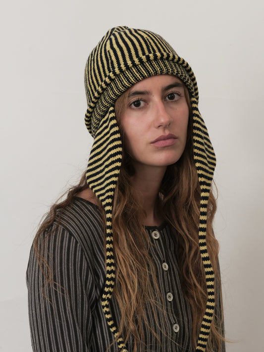 Two T Hat Yellow/Navy