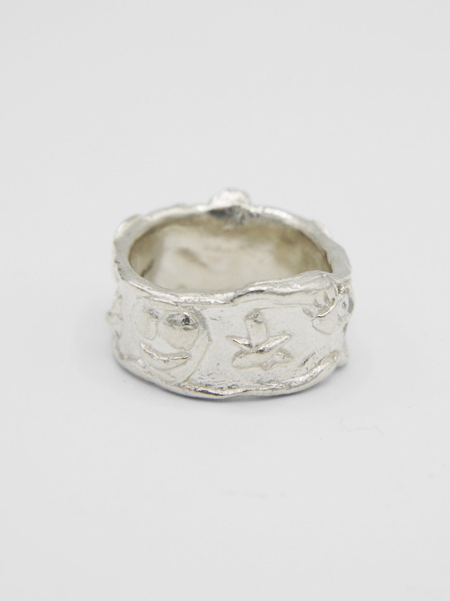 Calvino Ring
