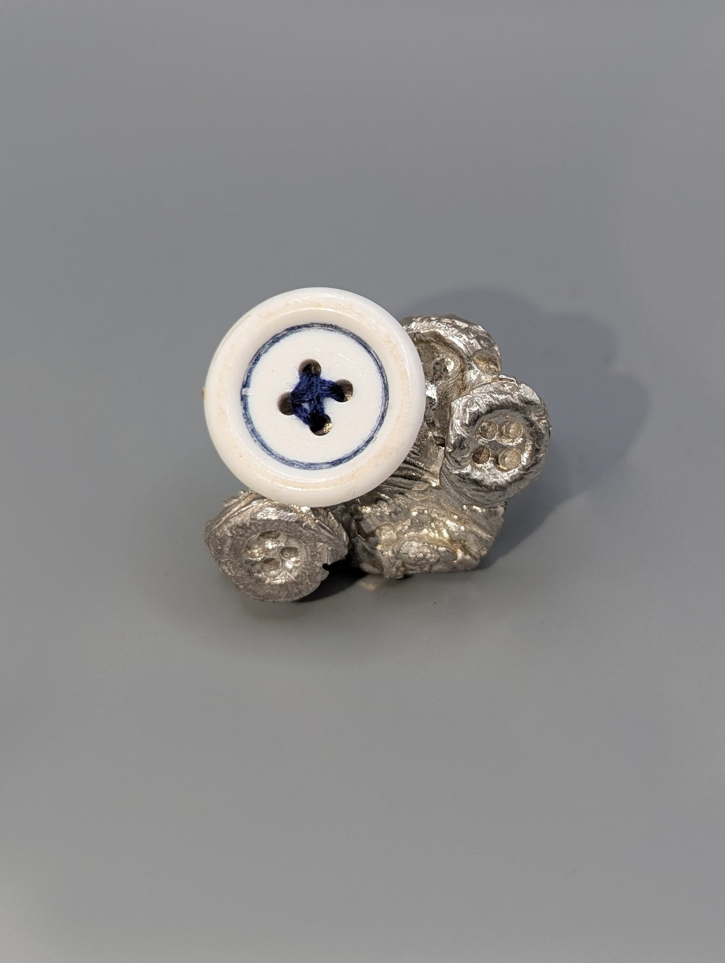 Mauricio Ring in Blue and White