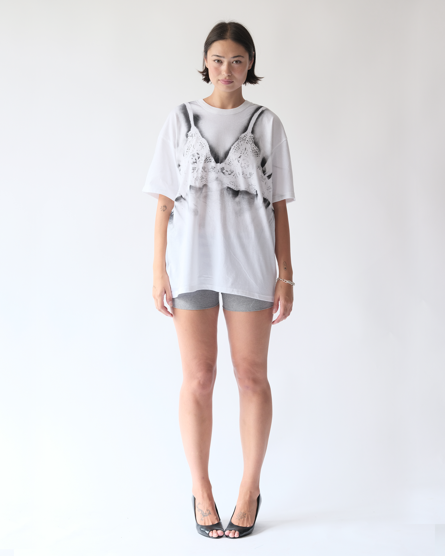 bra tshirt white