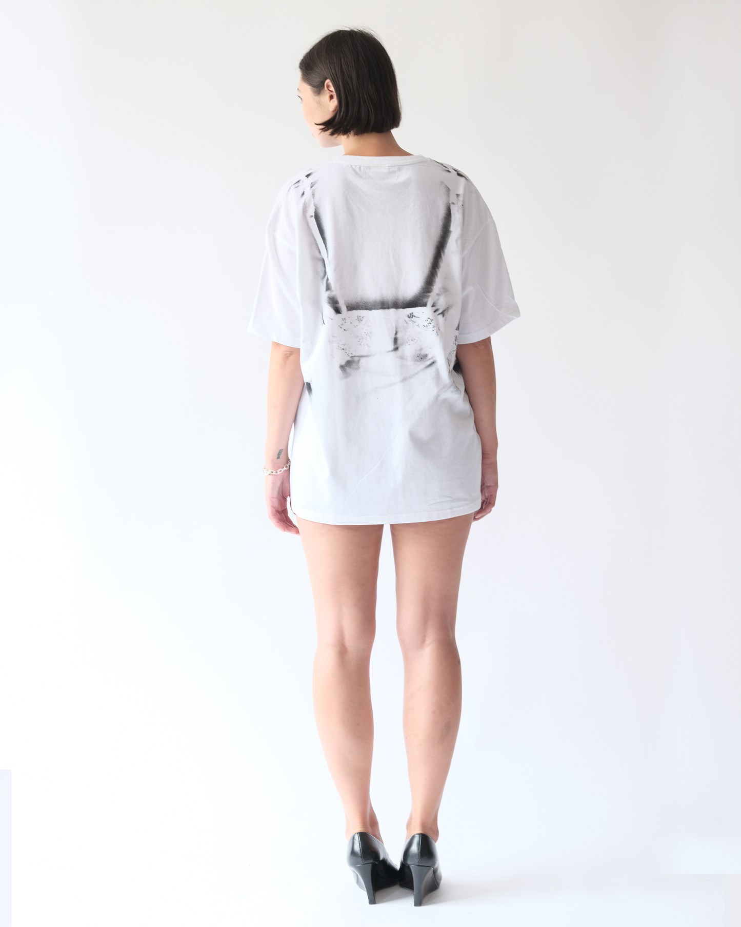 bra tshirt white