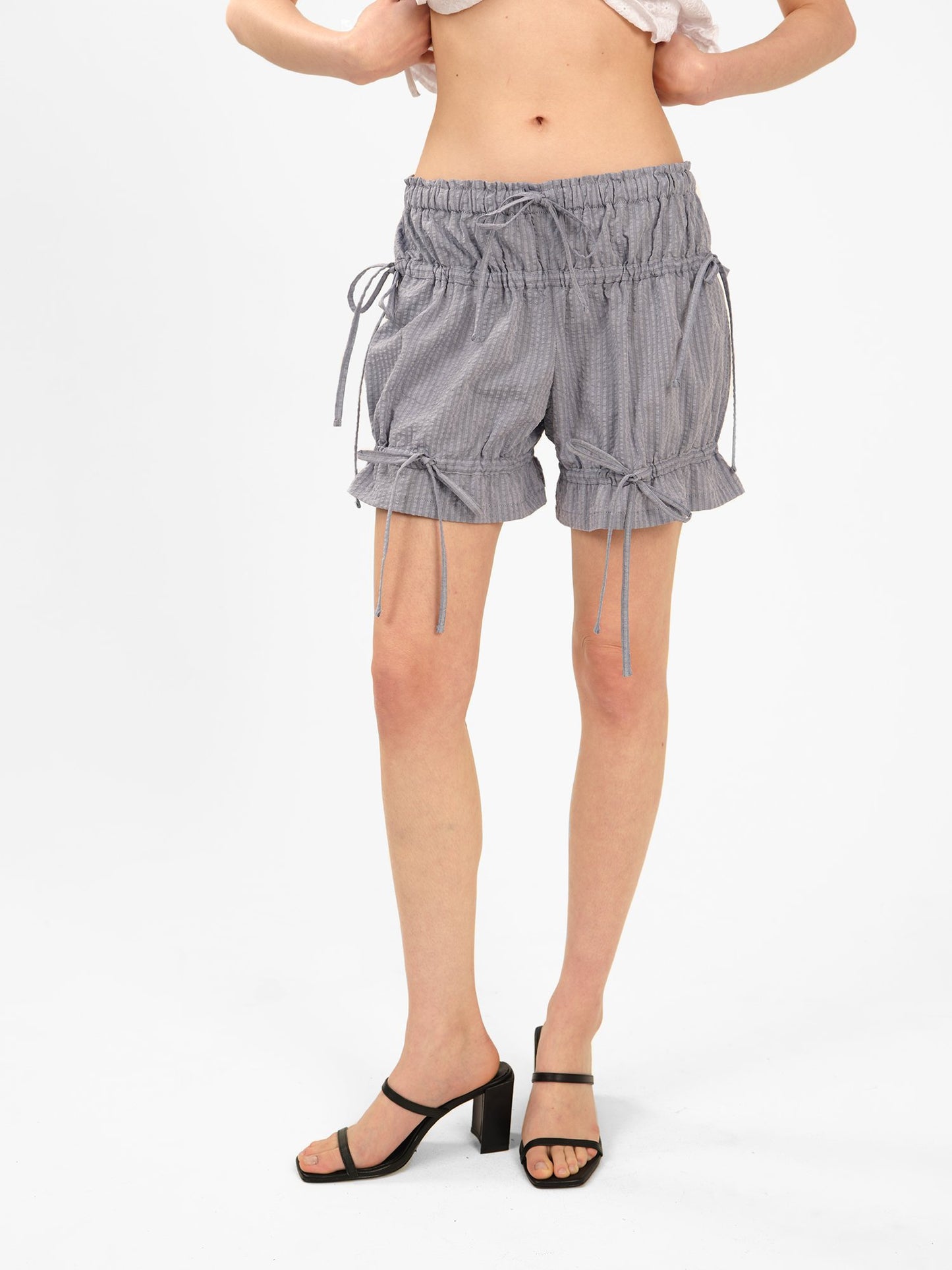 Seersucker Ruched Shorts (stripe blue)