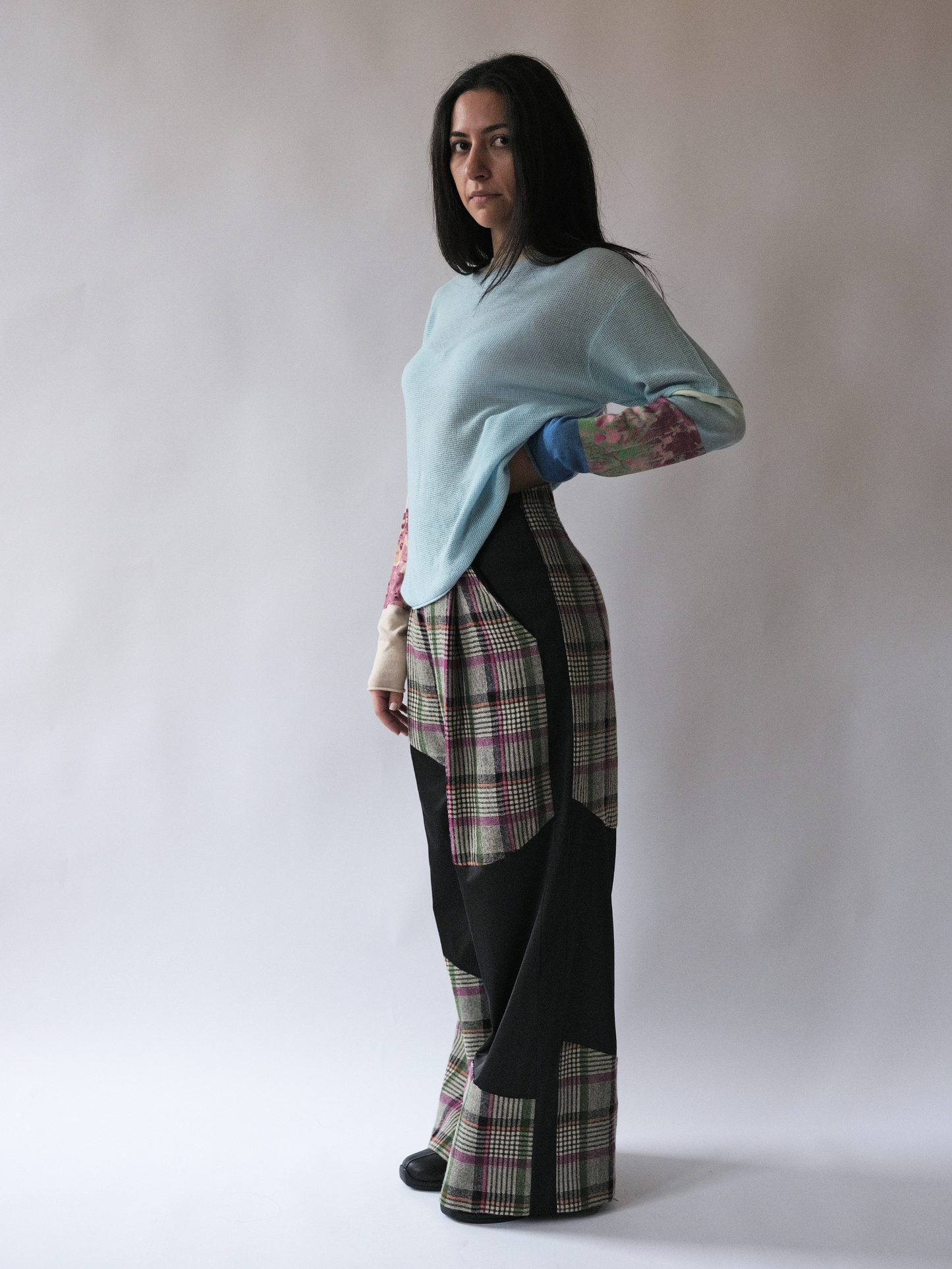 Multiverse Scarcity tartan trousers