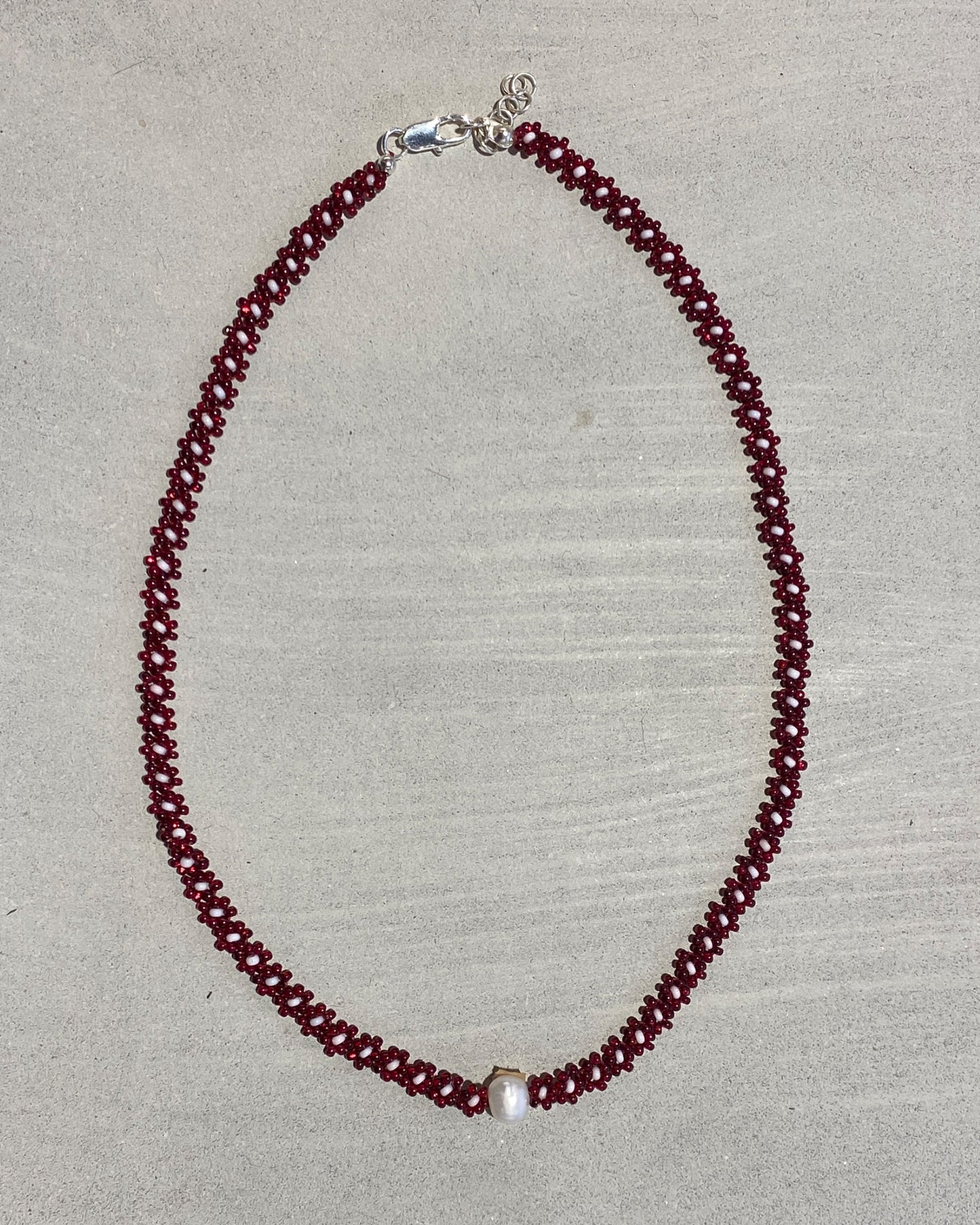 Daisy Chain Necklace Dark Red